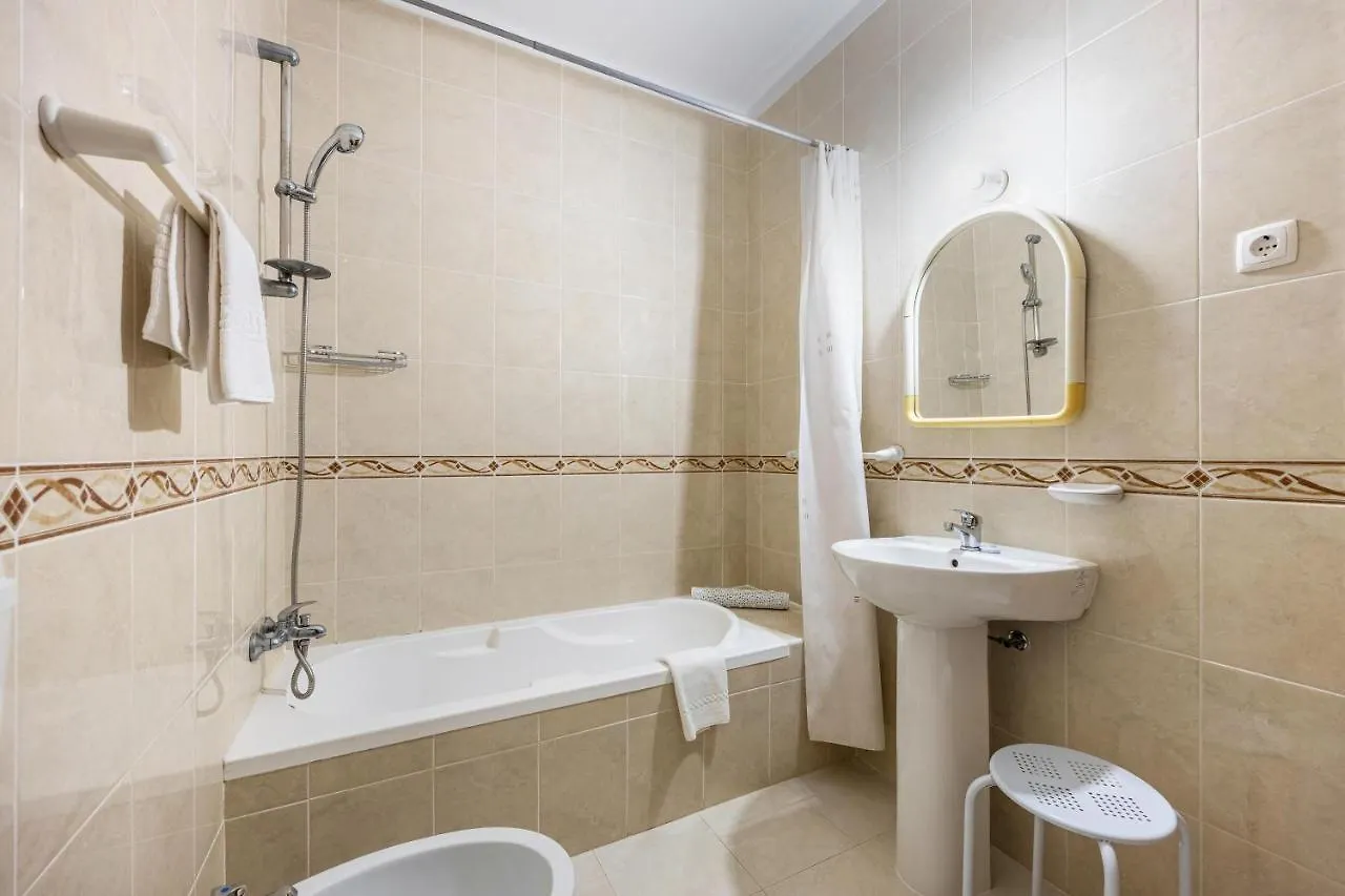 Villas Brites Nº4 Burgau Apartment
